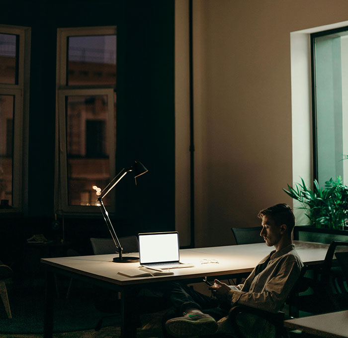 “Flying On A Tight Schedule”: 30 Risky Things That People Refuse To Do Anymore “Flying On A Tight Schedule”: 30 Risky Things That People Refuse To Do Anymore