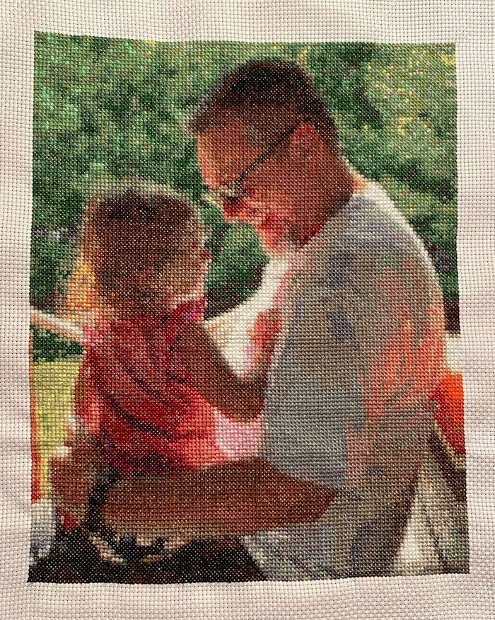 50 Wholesome Photos Of Dads Sharing Their Father’s Day Gifts 50 Wholesome Photos Of Dads Sharing Their Father’s Day Gifts