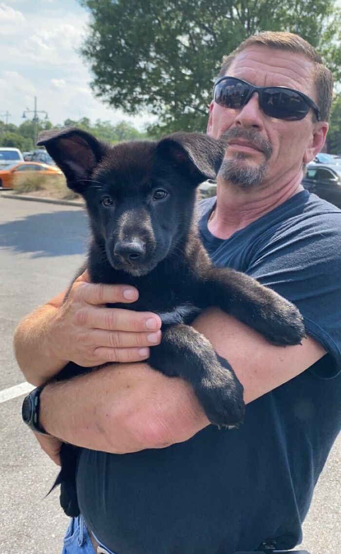 50 Wholesome Photos Of Dads Sharing Their Father’s Day Gifts 50 Wholesome Photos Of Dads Sharing Their Father’s Day Gifts