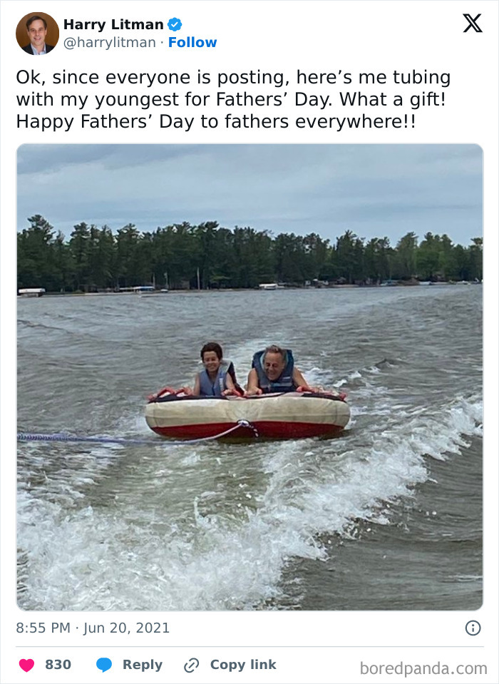 50 Wholesome Photos Of Dads Sharing Their Father’s Day Gifts 50 Wholesome Photos Of Dads Sharing Their Father’s Day Gifts