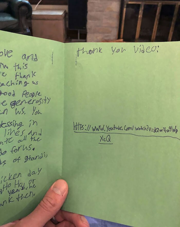 50 Wholesome Photos Of Dads Sharing Their Father’s Day Gifts 50 Wholesome Photos Of Dads Sharing Their Father’s Day Gifts