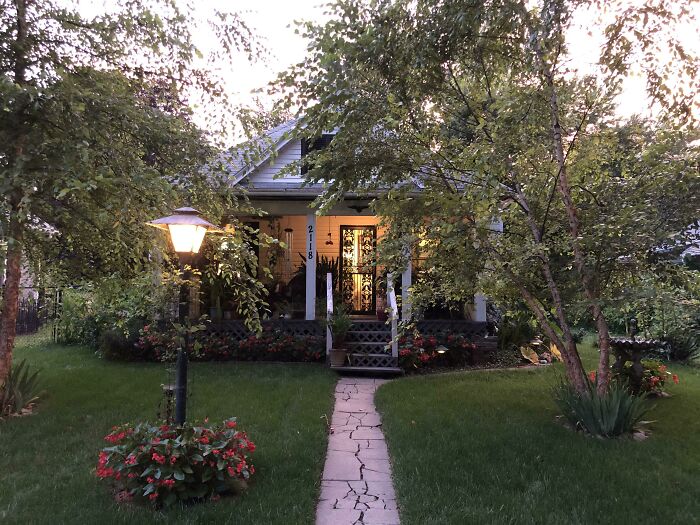 People Who Live In Small Homes Gather In This Online Group To Share Their Living Spaces (30 Pics)