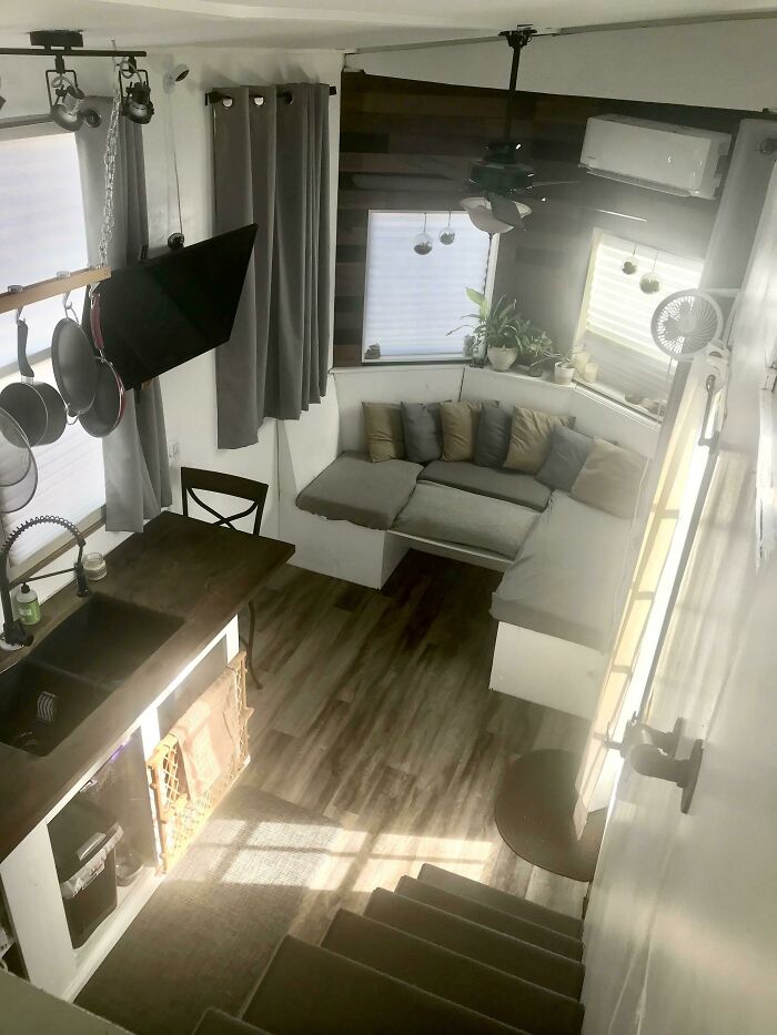People Who Live In Small Homes Gather In This Online Group To Share Their Living Spaces (30 Pics)
