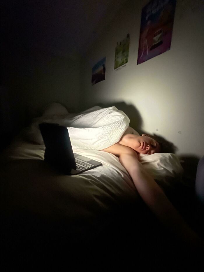 50 Photos That Unintentionally Resemble “Accidental Renaissance” (New Pics) 50 Photos That Unintentionally Resemble “Accidental Renaissance” (New Pics)