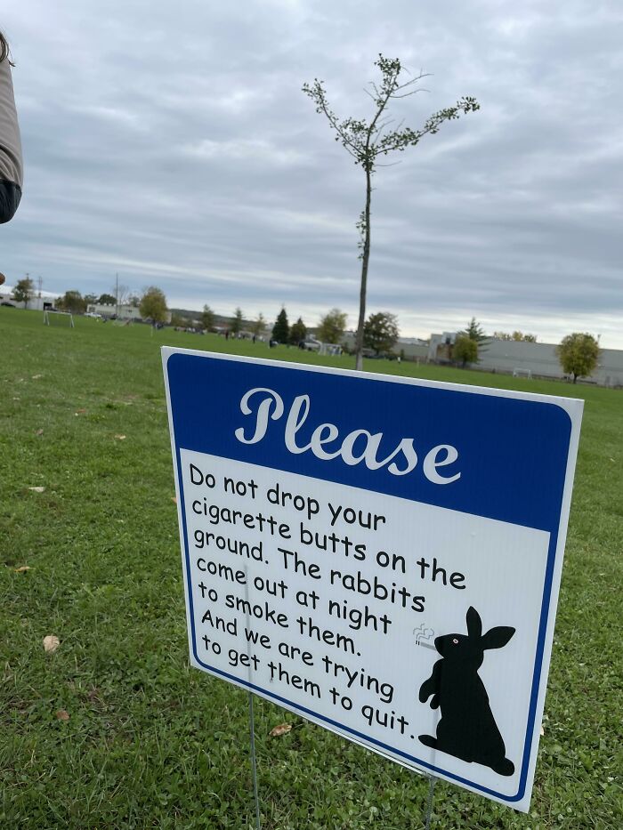 30 Funny Signs That Defy Logic And Common Sense, Posted In This Online Group 30 Funny Signs That Defy Logic And Common Sense, Posted In This Online Group