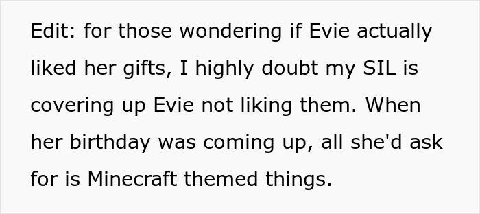 Girl’s Birthday Presents End Up In The Trash Because They Don’t Match Her Mom’s Aesthetic Girl’s Birthday Presents End Up In The Trash Because They Don’t Match Her Mom’s Aesthetic