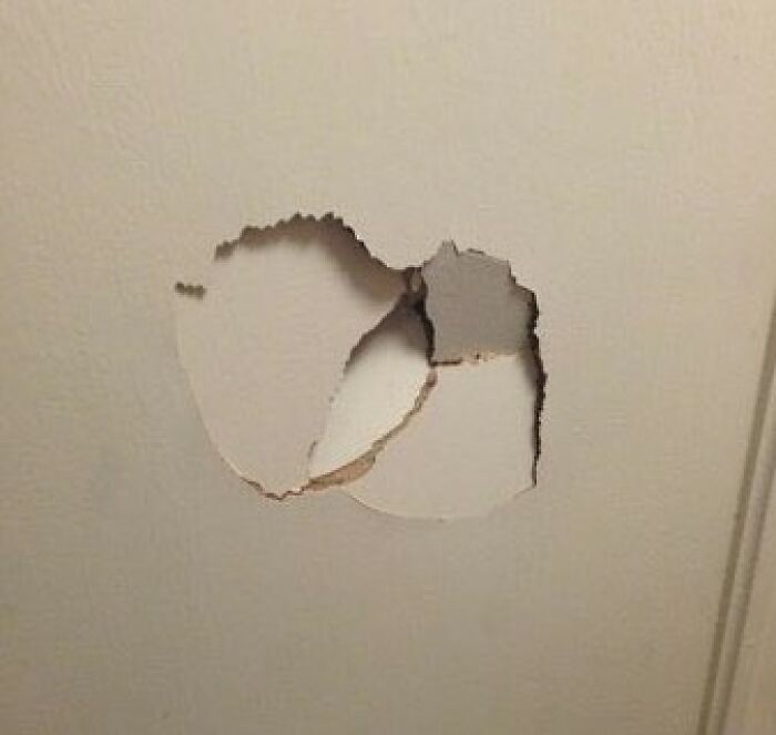 “I Have Never Seen Such A Spectacle”: 40 People Describe The Worst Adult Tantrum They Have Seen “I Have Never Seen Such A Spectacle”: 40 People Describe The Worst Adult Tantrum They Have Seen