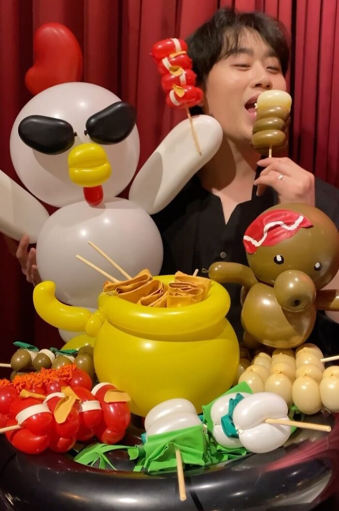 Korean Artist Jiwon Lee Crafts Stunning Balloon Food That Looks Good Enough to Eat (43 Pics) Korean Artist Jiwon Lee Crafts Stunning Balloon Food That Looks Good Enough to Eat (43 Pics)