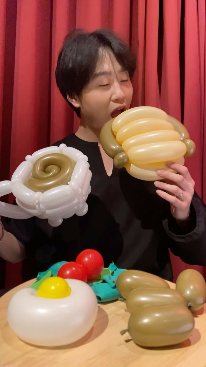 Korean Artist Jiwon Lee Crafts Stunning Balloon Food That Looks Good Enough to Eat (43 Pics) Korean Artist Jiwon Lee Crafts Stunning Balloon Food That Looks Good Enough to Eat (43 Pics)
