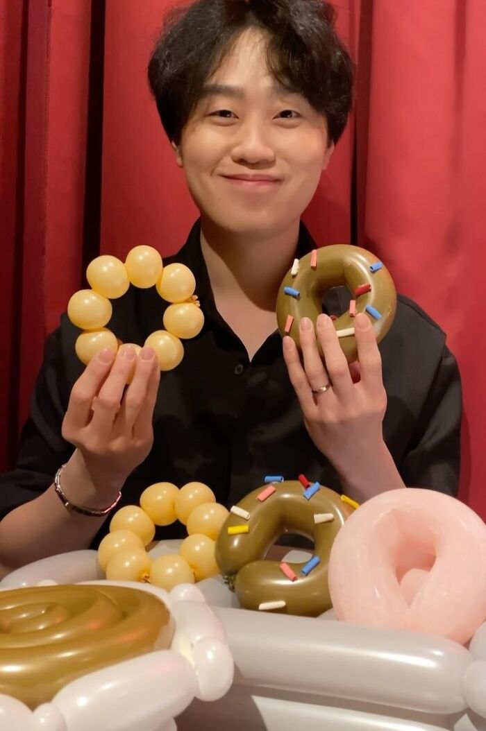 Korean Artist Jiwon Lee Crafts Stunning Balloon Food That Looks Good Enough to Eat (43 Pics) Korean Artist Jiwon Lee Crafts Stunning Balloon Food That Looks Good Enough to Eat (43 Pics)