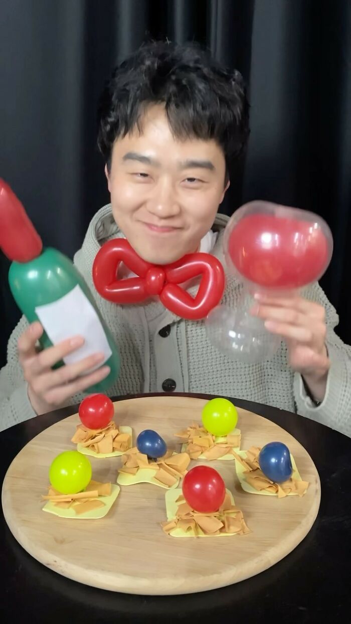 Korean Artist Jiwon Lee Crafts Stunning Balloon Food That Looks Good Enough to Eat (43 Pics) Korean Artist Jiwon Lee Crafts Stunning Balloon Food That Looks Good Enough to Eat (43 Pics)