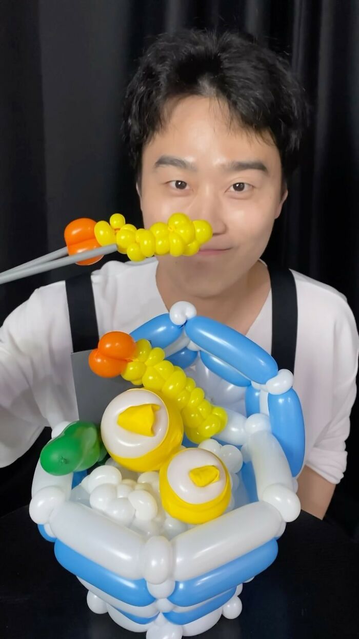 Korean Artist Jiwon Lee Crafts Stunning Balloon Food That Looks Good Enough to Eat (43 Pics) Korean Artist Jiwon Lee Crafts Stunning Balloon Food That Looks Good Enough to Eat (43 Pics)
