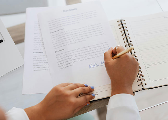 Boss Enforces A Dress Code Without Actually Reading It, Regrets It When Worker Retaliates Boss Enforces A Dress Code Without Actually Reading It, Regrets It When Worker Retaliates