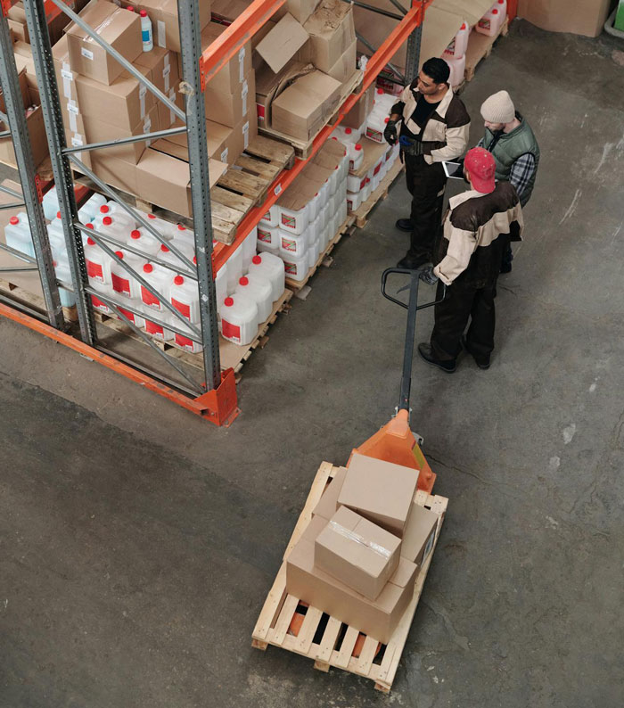 Entitled Family Cuts In Line, Man’s Clever Move Makes Them Pay $80 More Entitled Family Cuts In Line, Man’s Clever Move Makes Them Pay $80 More