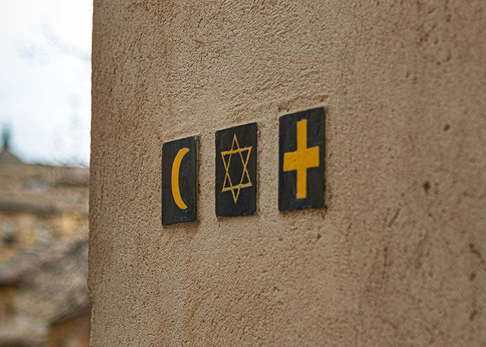 27 People Share The Biggest Scams In History That Are Still Up To This Day 27 People Share The Biggest Scams In History That Are Still Up To This Day