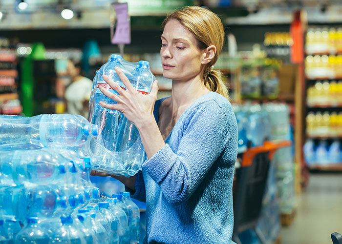 27 People Share The Biggest Scams In History That Are Still Up To This Day 27 People Share The Biggest Scams In History That Are Still Up To This Day