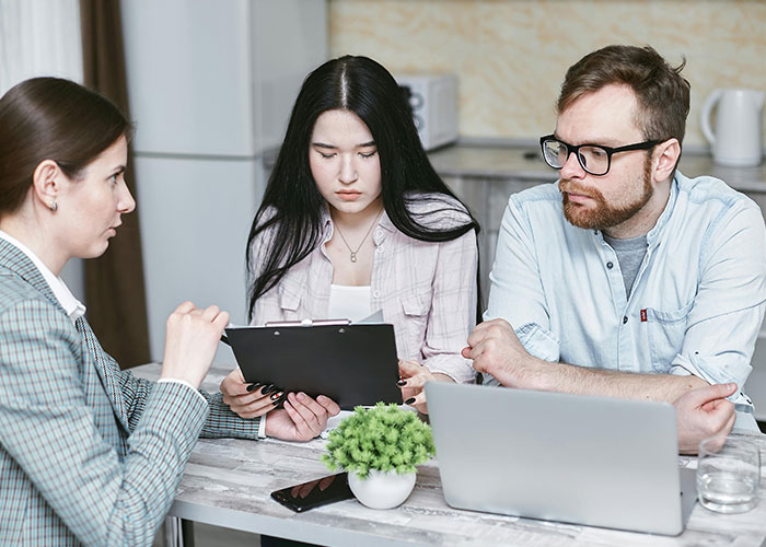 27 People Share The Biggest Scams In History That Are Still Up To This Day 27 People Share The Biggest Scams In History That Are Still Up To This Day