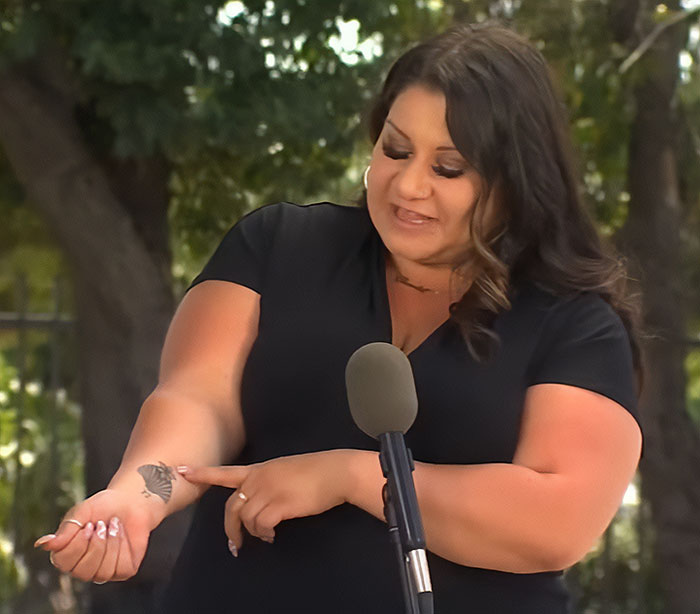 “It Ruined Our Trip”: Mom Fined $88k After Kids Pick Up 72 Clams Thinking They Were Seashells “It Ruined Our Trip”: Mom Fined $88k After Kids Pick Up 72 Clams Thinking They Were Seashells