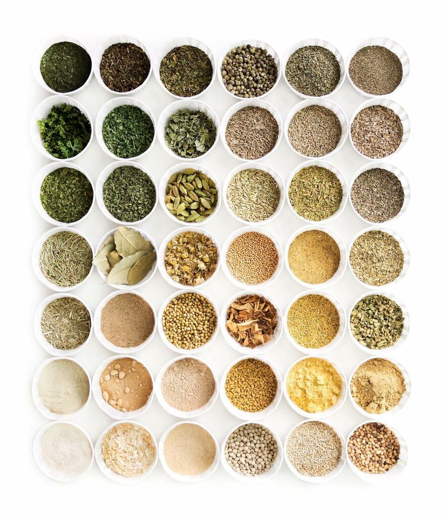 70 Captivating Gradient Photos Of Ordinary Items By Brittany Wright 70 Captivating Gradient Photos Of Ordinary Items By Brittany Wright