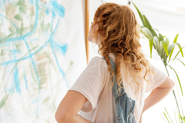 Parents Blew 300K Inheritance, Teen Is Considering Suing Them With Family’s Help Parents Blew 300K Inheritance, Teen Is Considering Suing Them With Family’s Help