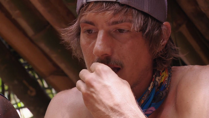 Vegetarian Contestant Forced To Eat Meat After Vowing Not To “Harm Anything With A Heartbeat” Vegetarian Contestant Forced To Eat Meat After Vowing Not To “Harm Anything With A Heartbeat”