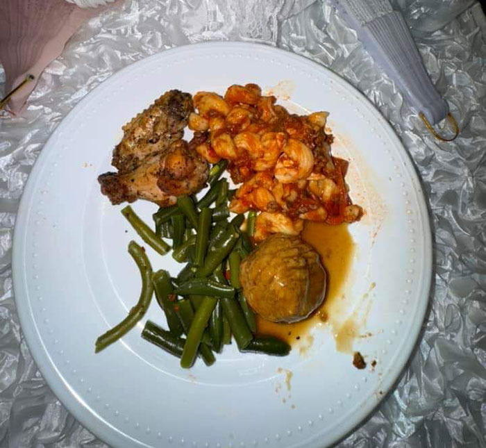 “This Is Insane”: Bridgerton-Themed Event Goes Viral For Its Horrible Conditions And Pole Dancer