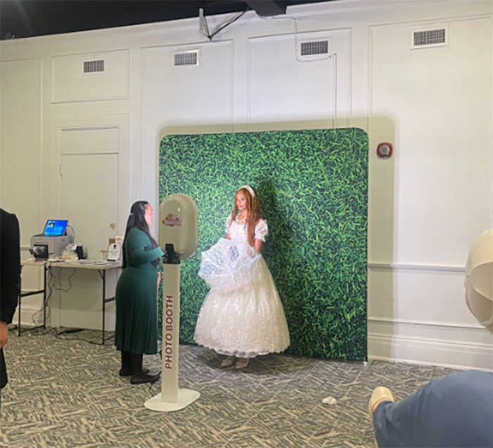 “This Is Insane”: Bridgerton-Themed Event Goes Viral For Its Horrible Conditions And Pole Dancer