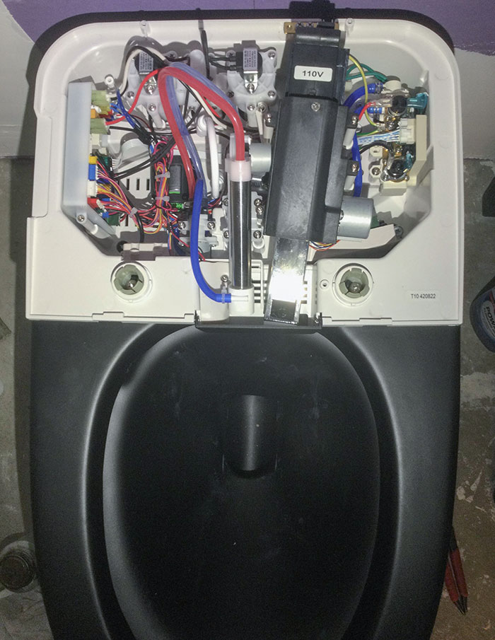 50 Times People Opened Up Things And Just Had To Share What They Found Inside (New Pics) 50 Times People Opened Up Things And Just Had To Share What They Found Inside (New Pics)