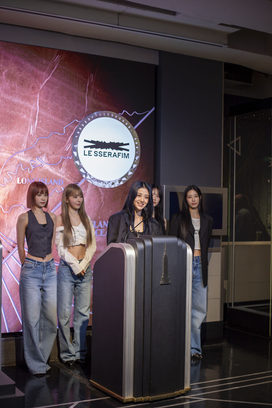 LE SSERAFIM Making Wishes Come True In NYC! LE SSERAFIM Making Wishes Come True In NYC!