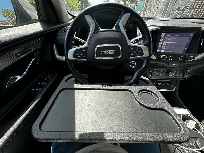 22 One Trick Ponies That We Are Beyond Obsessed With 22 One Trick Ponies That We Are Beyond Obsessed With