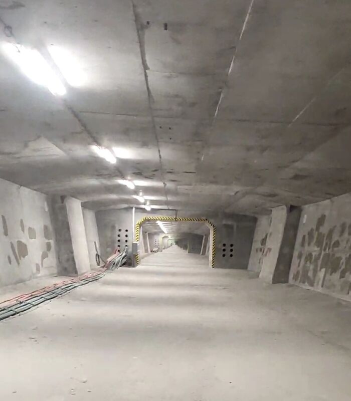 People On The Internet Shared 50 Photos Of The Creepiest Corridors They’ve Ever Seen (New Pics) People On The Internet Shared 50 Photos Of The Creepiest Corridors They’ve Ever Seen (New Pics)