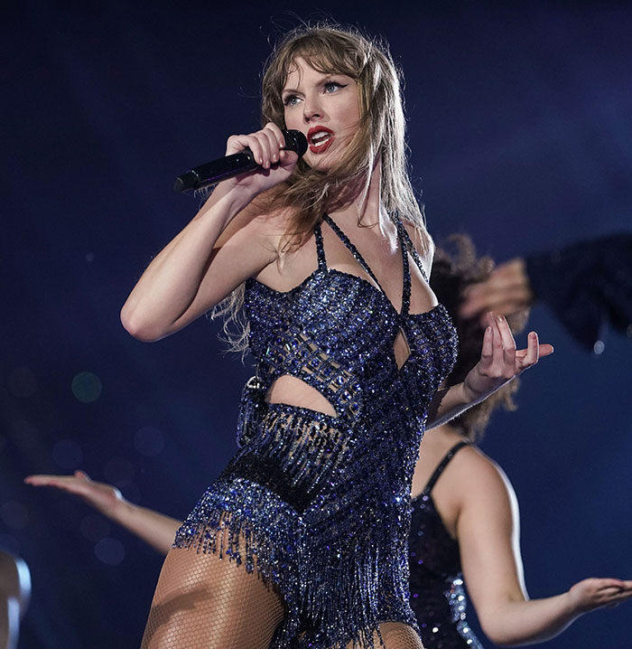 “You Can’t”: Mark Zuckerberg Sparks Debate After Shutting Down Daughter’s Taylor Swift Dream “You Can’t”: Mark Zuckerberg Sparks Debate After Shutting Down Daughter’s Taylor Swift Dream