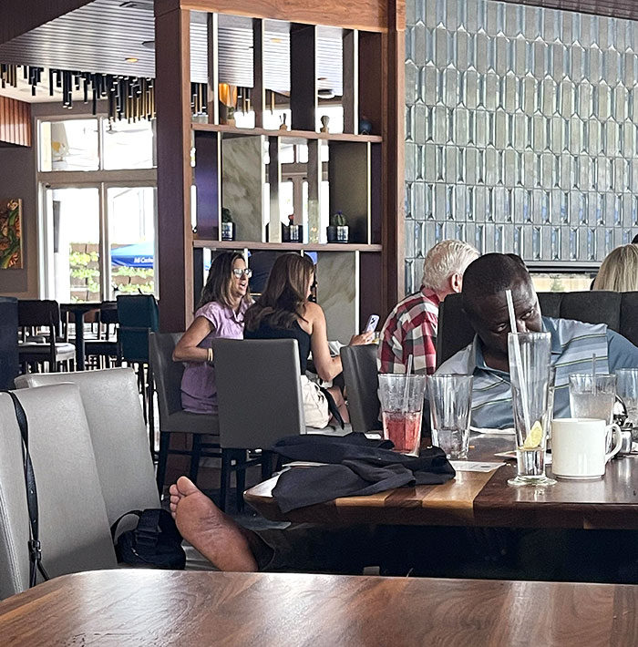 50 Jerk Customers Who Should Be Permanently Banned From Restaurants (New Pics) 50 Jerk Customers Who Should Be Permanently Banned From Restaurants (New Pics)