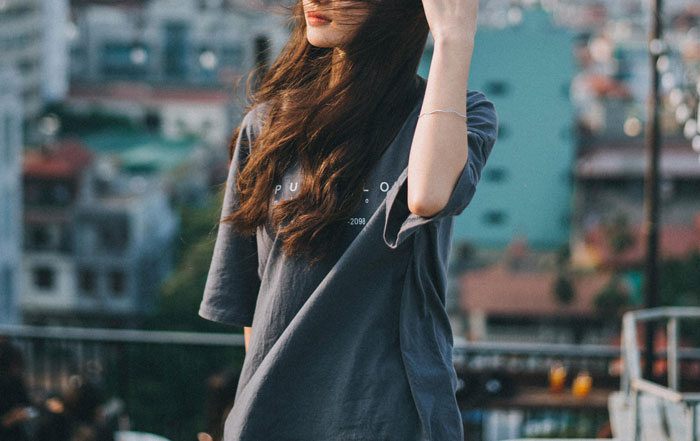 Woman Asks If She’s The Jerk For Not Wearing A Bra In Her Apartment While The Repair Guy Was Over Woman Asks If She’s The Jerk For Not Wearing A Bra In Her Apartment While The Repair Guy Was Over