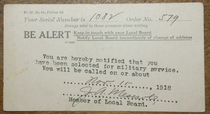 50 Wild Pics Showing Rare Coincidences That Almost Never Happen (New Pics) 50 Wild Pics Showing Rare Coincidences That Almost Never Happen (New Pics)