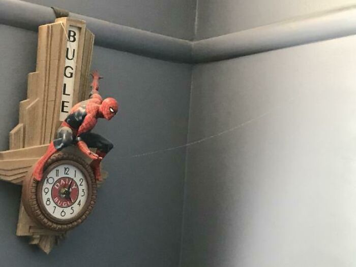 50 Wild Pics Showing Rare Coincidences That Almost Never Happen (New Pics) 50 Wild Pics Showing Rare Coincidences That Almost Never Happen (New Pics)