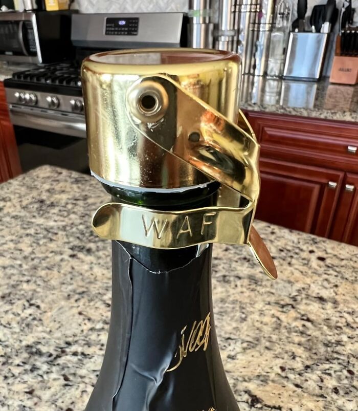 We Don’t Know If We Should Laugh Or Cringe At The 21 Unluckiest People On Reddit We Don’t Know If We Should Laugh Or Cringe At The 21 Unluckiest People On Reddit