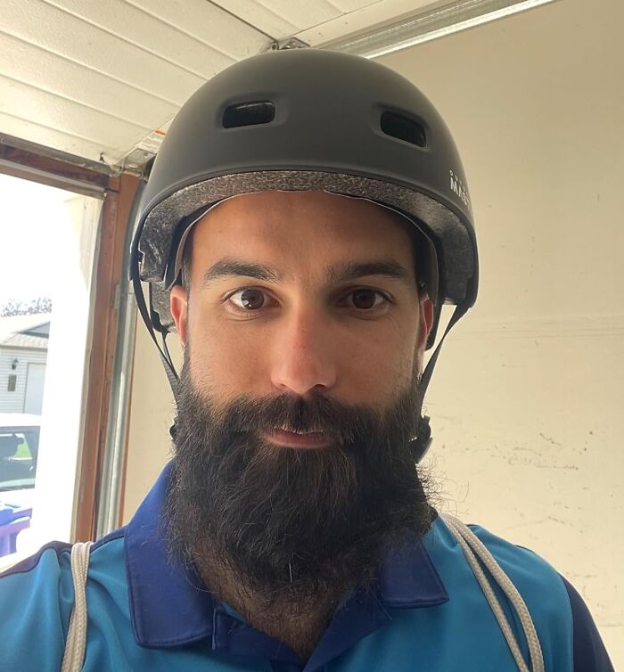 We Don’t Know If We Should Laugh Or Cringe At The 21 Unluckiest People On Reddit We Don’t Know If We Should Laugh Or Cringe At The 21 Unluckiest People On Reddit