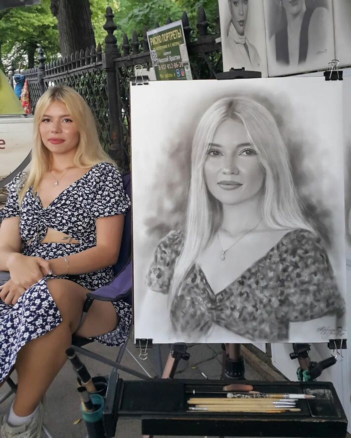 This Street Artist Draws Realistic Portraits That Take Only One Hour To Finish (24 New Pics) This Street Artist Draws Realistic Portraits That Take Only One Hour To Finish (24 New Pics)