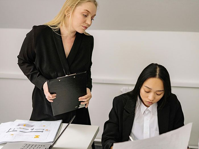 30 People Reveal The Worst Person They’ve Ever Worked With