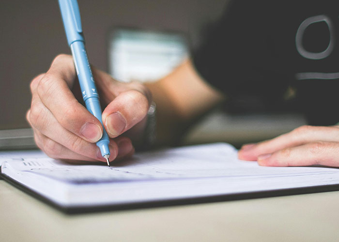 30 Teachers Share What Screams &#8220;I Have Unlimited Screen Time&#8221; In Students