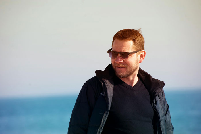 Guy Scares Woman By Following Her Around Store, She Breaks His Nose When He Gets Too Close Guy Scares Woman By Following Her Around Store, She Breaks His Nose When He Gets Too Close