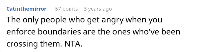 Woman’s Effort To Create Privacy On Balcony Sparks Outrage From Very Social Neighbors Woman’s Effort To Create Privacy On Balcony Sparks Outrage From Very Social Neighbors