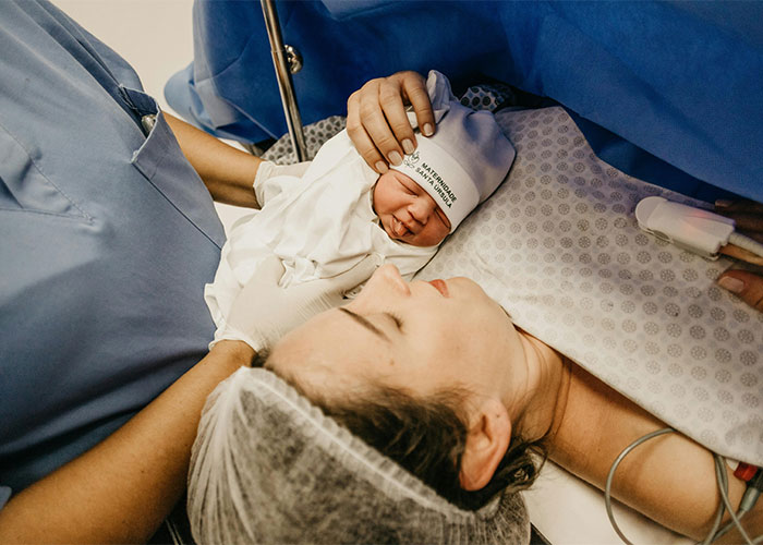 “AITA For Leaving The Hospital After My Sister Gave Birth And Announced The Name Of Her Baby?” “AITA For Leaving The Hospital After My Sister Gave Birth And Announced The Name Of Her Baby?”