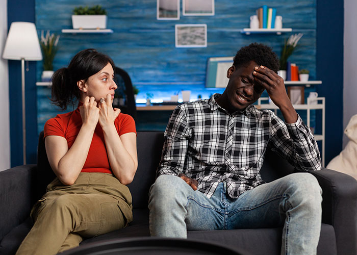 Man Berates Pregnant Wife After Her Outburst As It Will Cost Them $1K A Month Man Berates Pregnant Wife After Her Outburst As It Will Cost Them $1K A Month