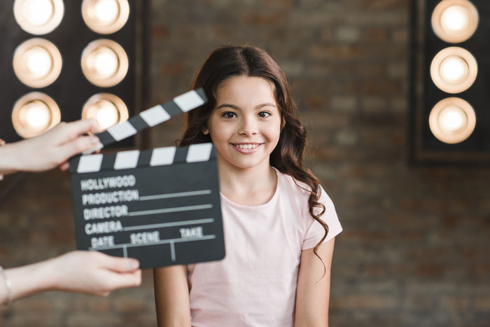 Person Goes Viral For Showing The Most Famous Reality TV Shows’ Tricks, Sparks Discussion Online