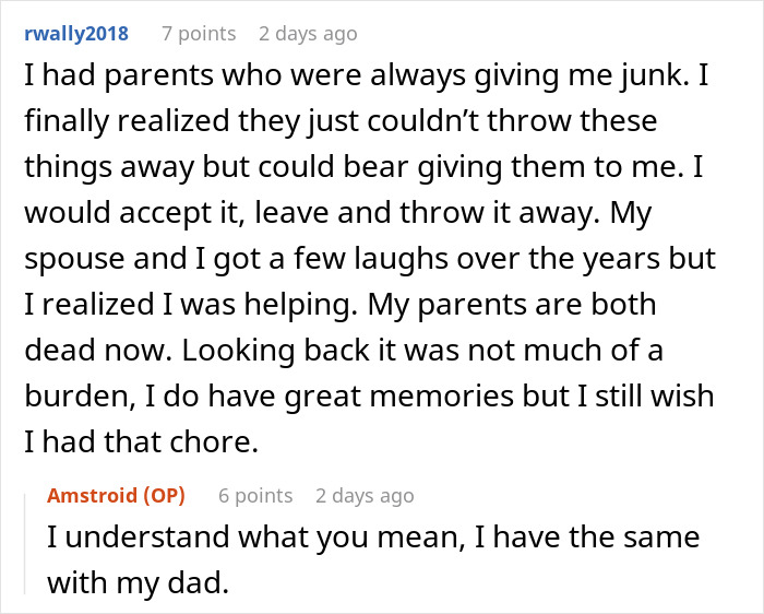 Guy Hides 200 Ducks In His Mom’s House To Get Back At Her For Junk, His “Revenge” Backfires Guy Hides 200 Ducks In His Mom’s House To Get Back At Her For Junk, His “Revenge” Backfires