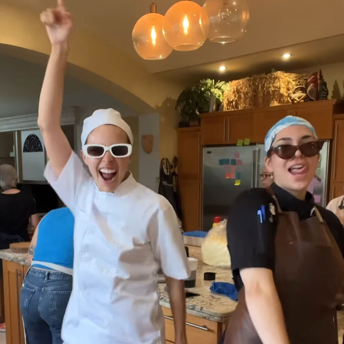 “Abuse of Power”: Mexican Bakery Owner Sparks Outrage Over Employee “Humiliation Ritual” “Abuse of Power”: Mexican Bakery Owner Sparks Outrage Over Employee “Humiliation Ritual”