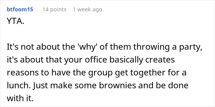 “I Feel Like I Am Right”: Woman Asks If She’s A Jerk To Boycott “Grandma Shower” At Work “I Feel Like I Am Right”: Woman Asks If She’s A Jerk To Boycott “Grandma Shower” At Work