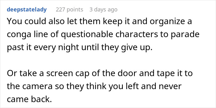 “Called Me In The Middle Of The Night Screaming”: Parents Put Camera In Daughters’ Dorm “Called Me In The Middle Of The Night Screaming”: Parents Put Camera In Daughters’ Dorm